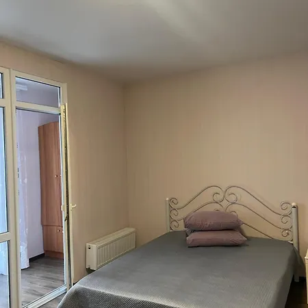 Apartment артвиль сдаю 1- комнатная квартиру посуточно Odesa